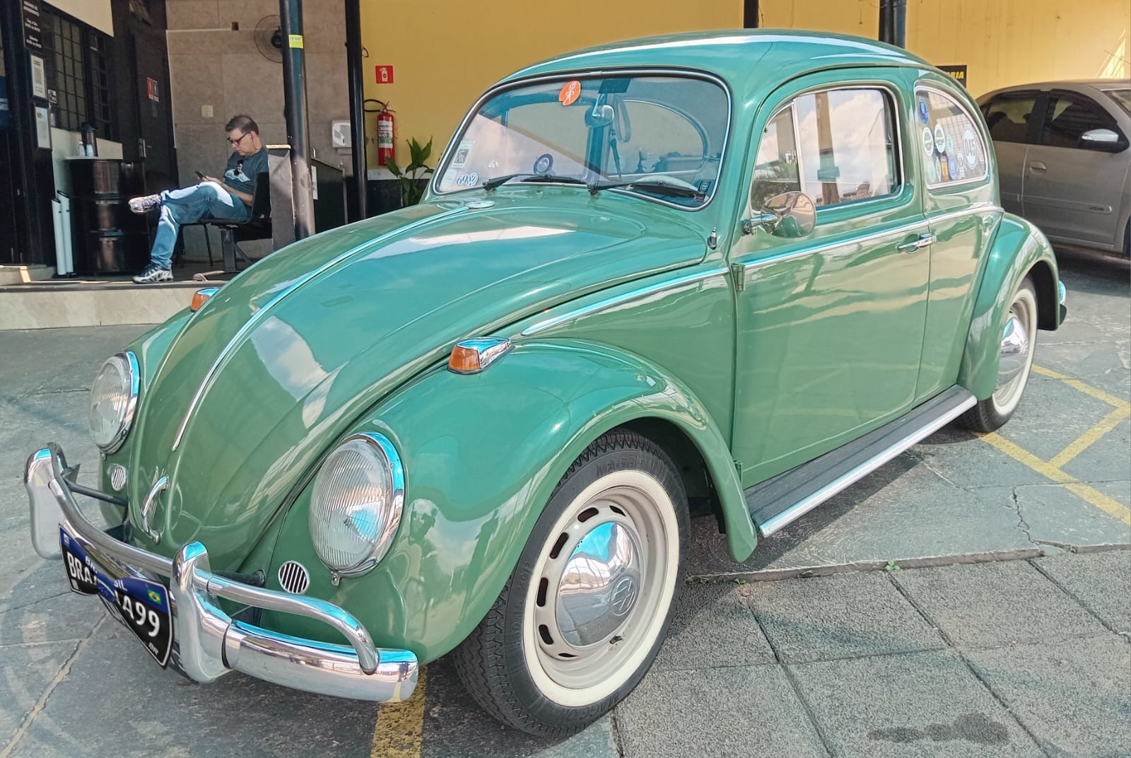 fusca frente gravata.jpeg